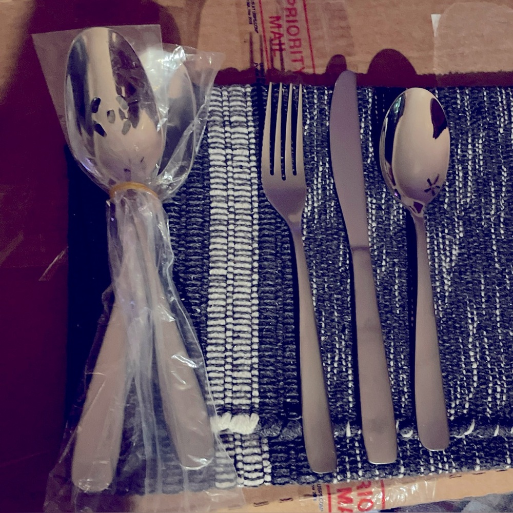 Cambridge 36 piece buffet set Bourne satin mirror finish flatware + Serve Spoons